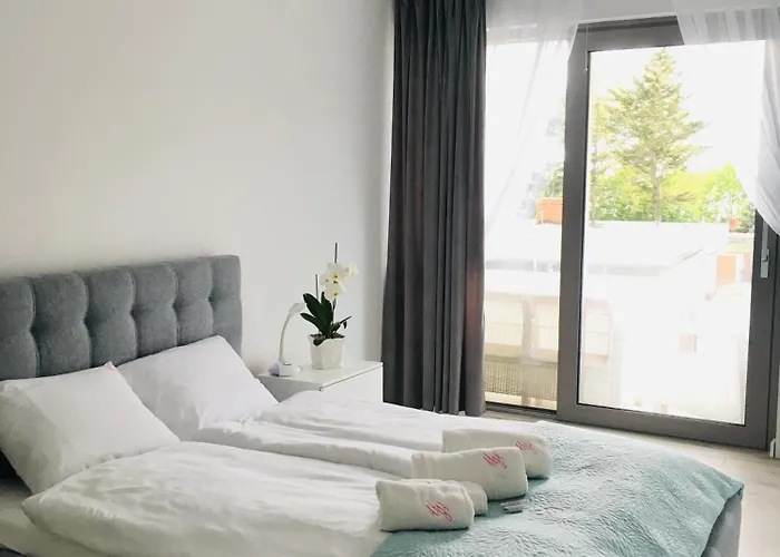 Your Holidays Promenada Gwiazd 14 C35 *